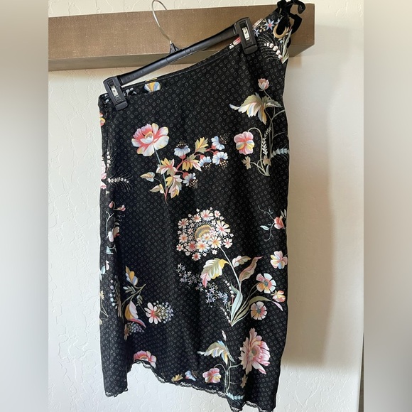 Maeve| Anthro Floral Beaded Black Shift Dress, One Shoulder with Velvet Tie••• - Picture 8 of 16